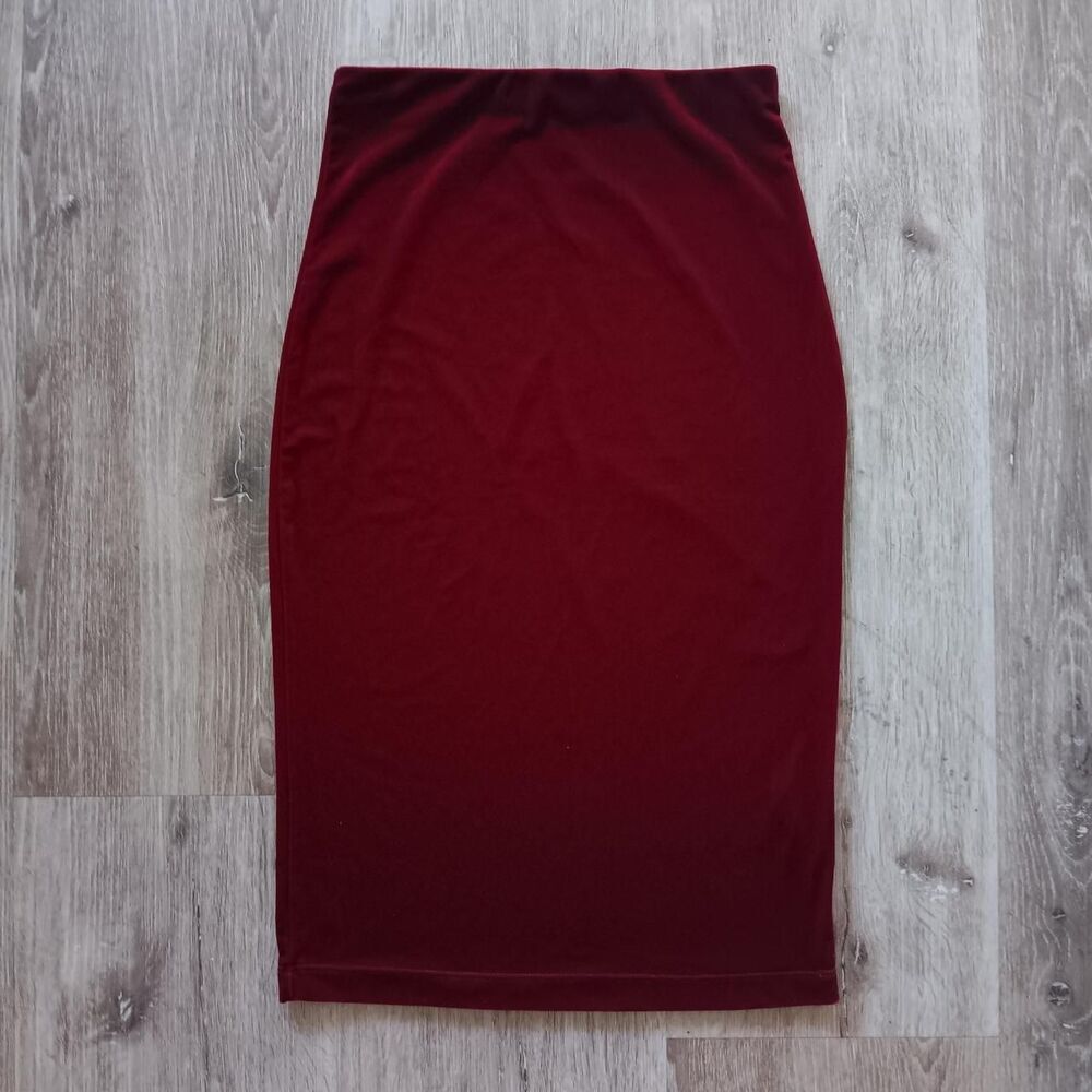y2k velvet midi cranberry Skirt women medium elastiic pull on witchy fairygrunge